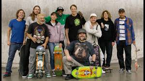 Perform cool stunt and earn points and compete career goals. Tony Hawk Pro Skater 1 2 Remake Gameplay Video Alte Fahrer Treffen Sich In Der Berrics Halle Playlist Boardstation De Skateboard News Videos Und Mehr