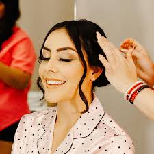 La novia más hermosa del mundo mundial!🤩 Agradecida de todo corazón de  haber sido parte de este día tan especial para ti, hermana. Te adoro!✨🤍💍