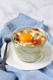Oeuf Cocotte Aux Ravioles Et Au Jambon Cru Recette Oeufs Cocotte Gratin De Ravioles Recette Oeuf Cocotte