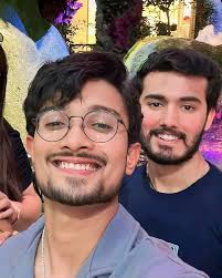 Hi everyone 👋 #labordayweekend #holidayseason #fallowerseveryone  #chrisevans #holidays #tvpersonality