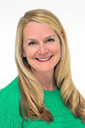 Brenda Roach's Instagram, Twitter & Facebook