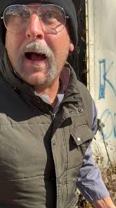 SHAME WHAT US CHUNKAHS GOTTA DO TO MAKE ENDS MEET SINCE THE GOVERNMENT RUN  PROGRAMS DECIDED THAT CHUNKIN ISNT A “ESSENTIAL OCCUPATION” ANY LONGER. WAS  S GOOD GIG TO BE TAKIN IN 50 LARGE A YEAR UN ...