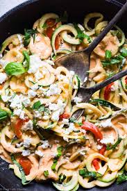 Zucchini Noodles With Greek Yogurt Roasted Red Pepper Pasta Sauce Zucchini Noodles Ar Roasted Red Pepper Pasta Sauce Stuffed Peppers Roasted Red Pepper Pasta