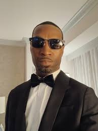 Can a loose transmission dipstick tube cause fluid loss?