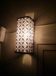 Untuk menghemat ruang, anda bisa mengaplikasikan pintu model geser, baik untuk kamar tidur, kamar mandi, atau dapur.untuk memasang pintu model ini, tentu diperlukan rel khusus.untungnya, di pasaran sudah tersedia banyak merk dan ukuran rel, dengan harga berkisar ratusan ribu rupiah. 80 Jual Lampu Kamar Tidur Anak Sisi Rumah Minimalis