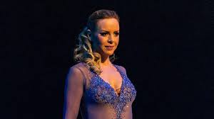 In germany she has taken part in let's dance on rtl television. Isabel Edvardsson Traurige News Wahrend Der Schwangerschaft Intouch