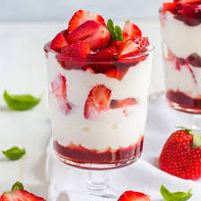 Yaourts Au Lait Entier Au Compact Cook Elite Recette Recette Avec Des Fraises Recette Alimentation