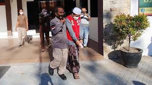 9.440.000 bop yg sesungguhnya rp.9.440.000 selisih bop : Breaking News Kasus Dugaan Pemotongan Dana Bop Ponpes Dan Madin Kejari Kota Tetapkan 5 Tersangka Surya