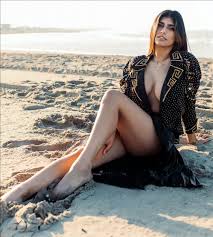 مايا خليفة عارية الافخاذ بيضاء ناعمة (10 صور) - الفن والجمال HD phone wallpaper