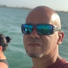 edwin resto ayala (@edwinresto)