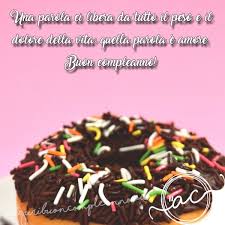 Auguri di buon compleanno in questo sito puoi trovare i migliori auguri di buon compleanno da fare a tutti i tuoi amici o parenti per una se vuoi stampare questo orsetto con la sua torta, clicca qui. Buon Compleanno Originali I Piu Belli Auguri Del