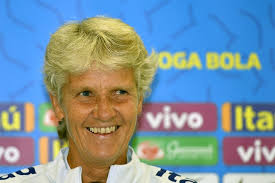Porém, um dos pontos de que mais marcou o confronto foi o posicionamento das jogadoras e treinadora contra o assédio, tanto dentro quanto fora de campo. Pia Sundhage Brinca Promete Falar Portugues E Quer Mesclar Jovens E Veteranas Na Selecao Selecao Brasileira Ge