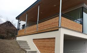 Pin Von Marion Trenkle Auf House Grundriss Aussen Balkon Gelander Design Holzbalkon Balkon Haus