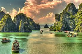 Halong bay is a beautiful natural wonder in northern vietnam near the chinese border. Halong Bay Vietnam Live Facebook
