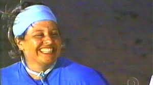 Vencedora do 1º No Limite conta que foi desafiada por Boninho longe das  câmeras