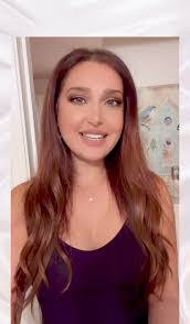 Amanda Prasad's Instagram, Twitter & Facebook