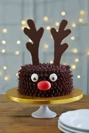 40 Easy Christmas Cake Decoration Ideas For Beginners Christmas Cake Decorations Reindeer Cakes Christmas Baking