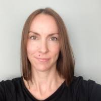 60+ perfiles de «Evette»