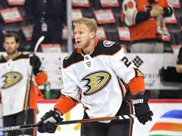 The b's acquired kase before the 2020 trade deadline but injuries have prevented him from making any kind of meaningful impact. Boston Bruins Trade David Backes To Anaheim Ducks For Ondrej Kase