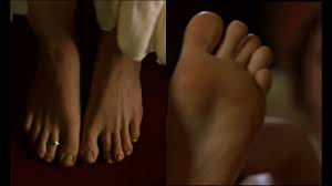 Christina ricci barefoot