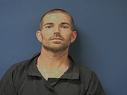 2 bomb squad agents injured in explosion