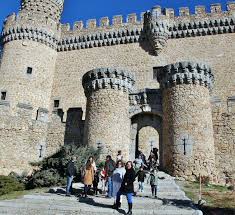 Datos importantes para los ciudadanos. Como Visitar Castillo Manzanares El Real Horarios Precios Entradas Viajar A Madrid