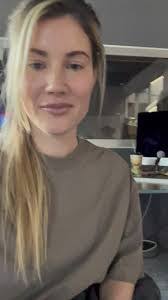 Georgia Howe's Instagram, Twitter & Facebook