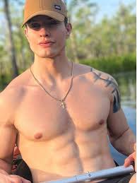 Comedian Matt Rife used to look very different | The Cairns Post
