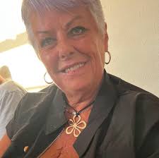 Chicken Banana 😂😃🎋🐈‍⬛🥀🌼🪻🌹#usa #newyork #cat #instacat