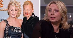 Listen to helena bergström sjunger piaf by helena bergström on deezer. Helena Bergstroms Stora Sorg Efter Barnens Beslut Jag Hymlar Inte Med