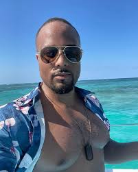 Aaron DeGraffe (@aarondegraffe) • Instagram photos and videos