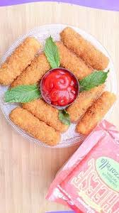 Eggless Mozzarella Sticks Binjal S Veg Kitchen Mozzarella Sticks Mozzarella Mozzarella Sticks Recipe