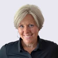 Maureen Hourigan's Instagram, Twitter & Facebook