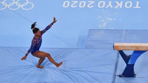Biles came into the second day of competition at the top of the leaderboard, with her Gx0olyqldsdbpm