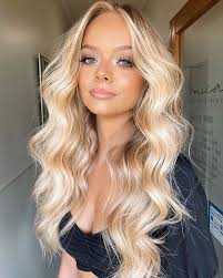 pin by diosa garcia on hair in 2021 hair styles hair blogger long hair styles