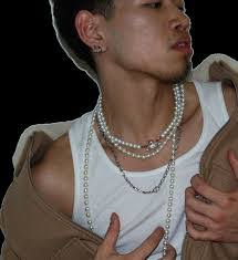 Alexandra Howes's Instagram, Twitter & Facebook