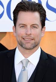 Michael Muhney's Instagram, Twitter & Facebook