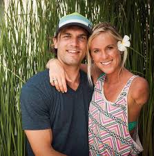 Soul surfer is the true story of teen surfer bethany hamilton, who lost her surfing is who bethany is, and certainly no time was wasted in establishing this fact. Soul Surfer True Story Movie Vs Real Bethany Hamilton Shark Attack