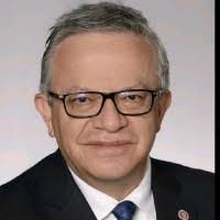 Valo Endara's Instagram, Twitter & Facebook