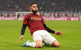 Find all the transport options for your trip from milan to sassuolo right here. Milan Sassuolo I Voti Theo Hernandez E Sempre Insidioso Ma Pegolo Para Tutto