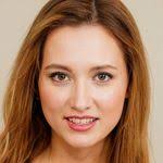 Clarissa Oneill's Instagram, Twitter & Facebook