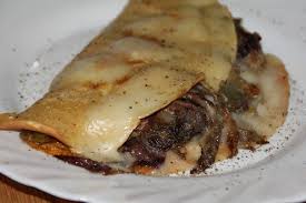 Mettete le farine e un cucchiaino raso di sale in una ciotola. Crespelle Di Farina Di Ceci Con Crescenza E Radicchio Bianco Azienda Agraria La Chiona
