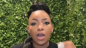 Haley Morris-Cafiero's Stunning Photographs Show The Strange Looks An  Overweight Woman Receives In Public