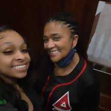 hi I am graduate student in wake forest university and looking for female  roomate, I am mostly intrested in moving to northclift forest , corners at  crystal lake as this is commercial