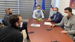 Διασκέδαση, φαγητό, έξοδος, θέατρο, ενημέρωση Swthrhs Tsiodras H Emfanish Toy Poy Diapseydei Tis Fhmes Gia Thn Ygeia Toy Fwto