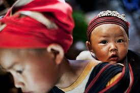 Window or Aisle: Etienne Bossot