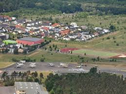 T 030 365 43 40 f 030 368 08 492 m gatow@dccberlin.de. Berlins Letzter Flugplatz Plotzlich Landeten Bundeswehr Flieger In Berlin Gatow