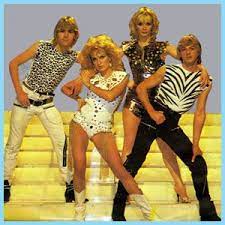 Are a british pop group that achieved success in the 1980s, most notably for winning the 1981 eurovision song contest with the song making your mind up. Bucks Fizz Buck S Fizz Pop Heroes Fizz
