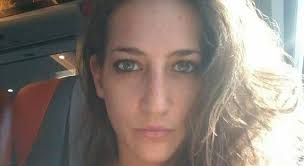 Elena Aubry, morta sull'Ostiense: per i vigili non fu colpa delle buche. La  madre: «Quel verbale è carta straccia»