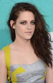 Sejak Kepergok Selingkuh, Kristen Stewart Sembunyi di Rumah Sahabat